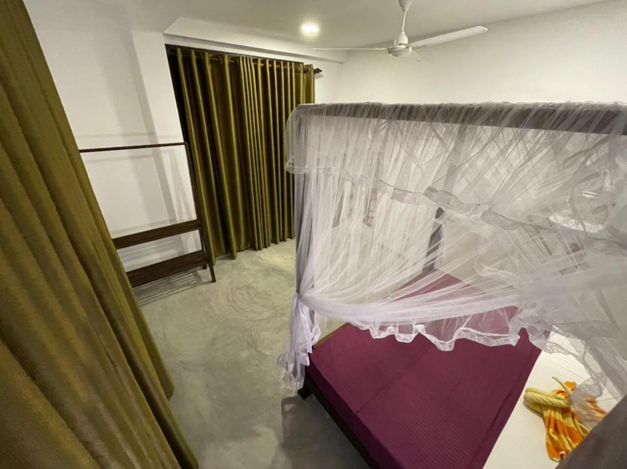 Sunny Mound Unawatuna Close By Sri Yoga Shala Exterior photo